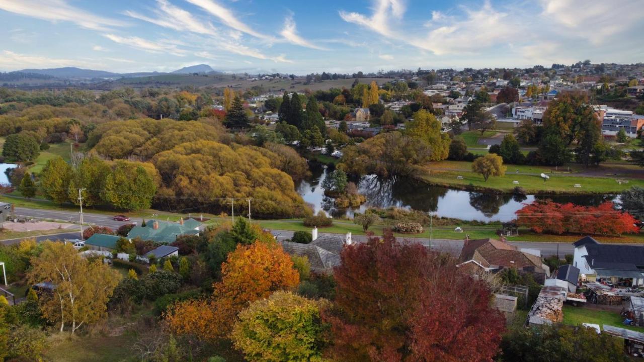 Bed and Breakfast Arcoona Manor Deloraine Esterno foto